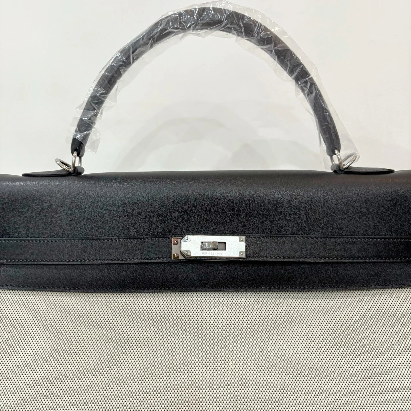 HERMES Top Handle Bags Black-White A85010062382 - Image 6