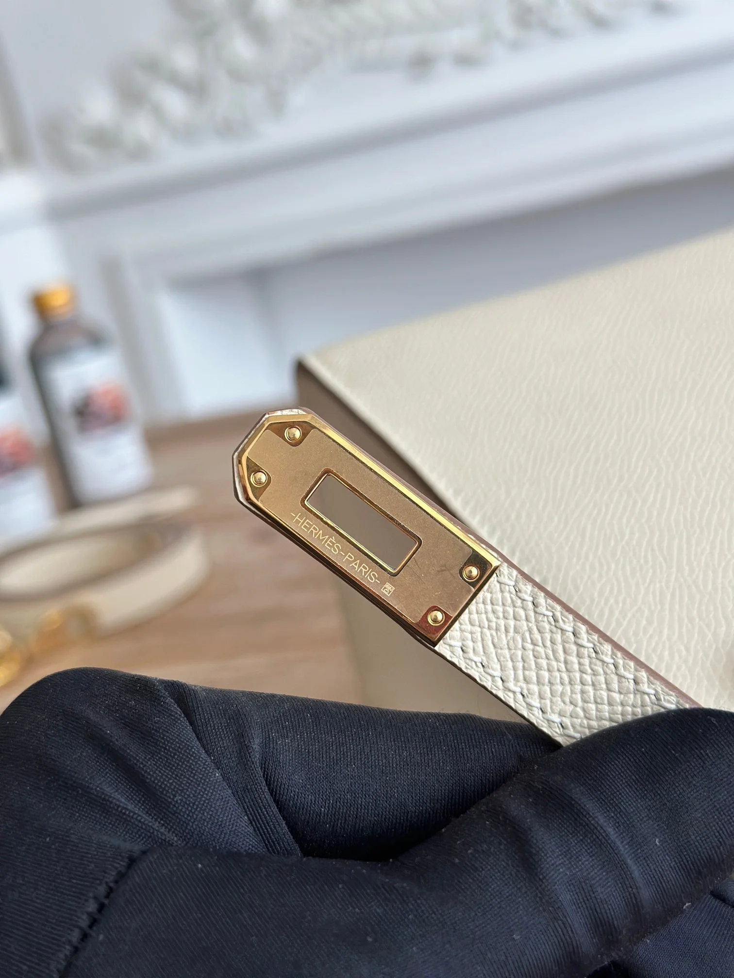 HERMES Top Handle Bags Epsom Leather Cream-Gold 25CM A05010060926 - Image 7