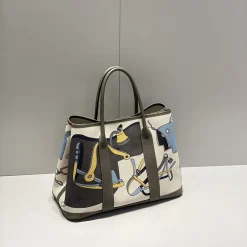 HERMES Totes Bags Cream-Gray 30X36CM A00010062541