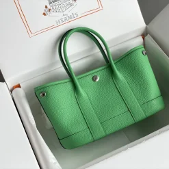 HERMES Totes Bags Green-Silver 23X16X10CM H2010062903