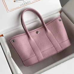 HERMES Totes Bags Togo Leather Pink 23X16X10CM H2010062926