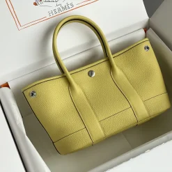 HERMES Totes Bags Togo Leather Yellow 23X16X10CM H2010062928