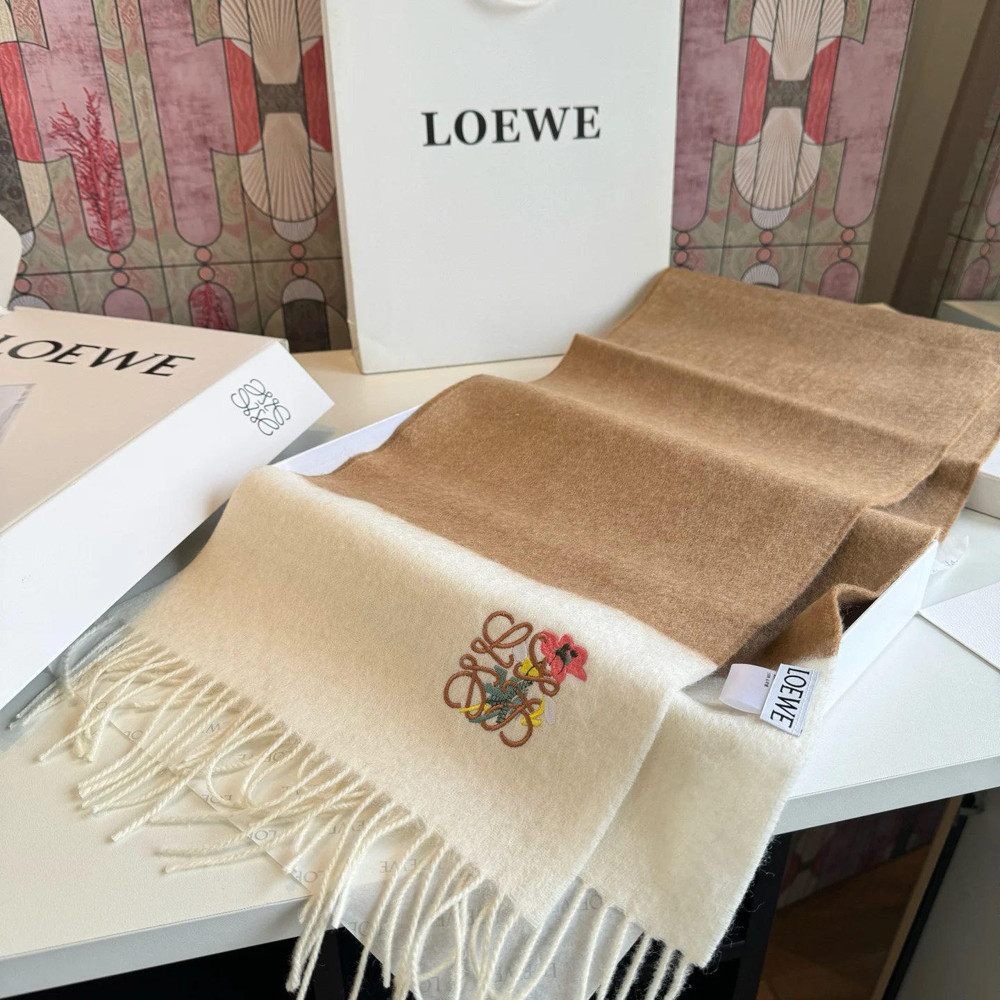 LOEWE Scarves Cashmere Beige-Brown 30_180CM A3010070850 - Image 4