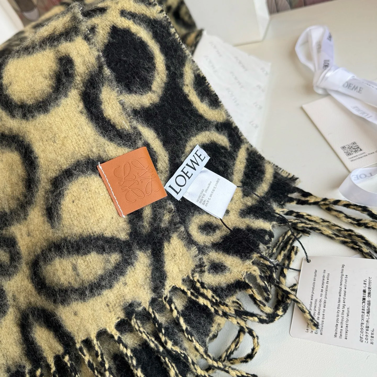 LOEWE Scarves Cashmere Black-Brown-Yellow 32X180 A3510070372 - Image 2