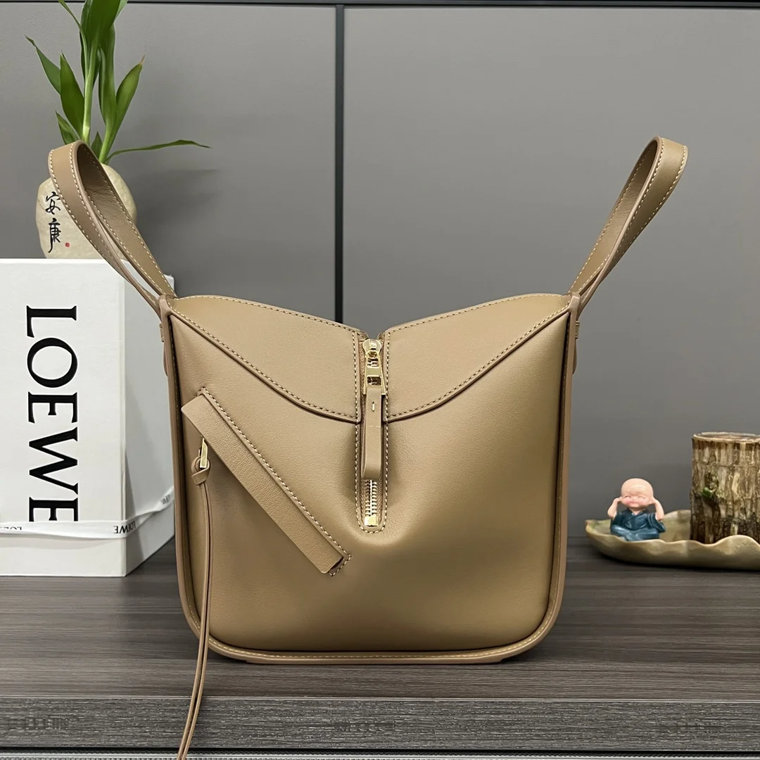 LOEWE Shoulder Bags Beige-Gold 19.5X14.4X20.8CM G8010063963 - Image 4