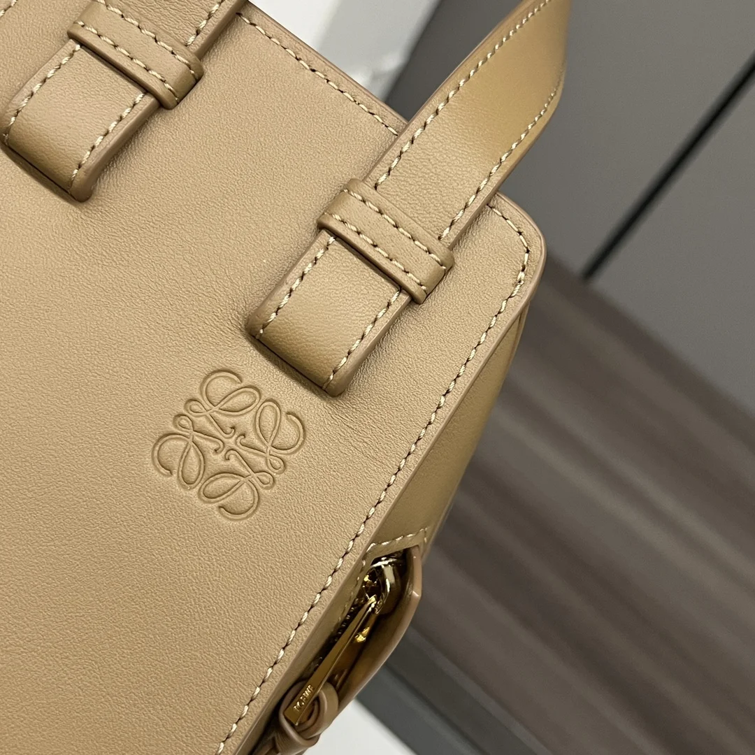 LOEWE Shoulder Bags Beige-Gold 19.5X14.4X20.8CM G8010063963 - Image 7
