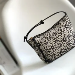 LOEWE Shoulder Bags Black-Beige 21X17X12.5CM E0010063145