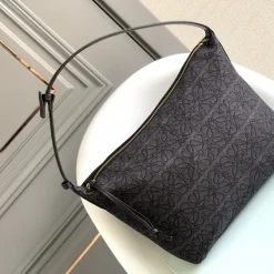 LOEWE Shoulder Bags Black-Gold 27X21X16.5CM E3010063170