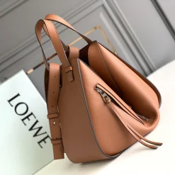 Alternative view of LOEWE Shoulder Bags Brown 29X14X26CM G8010063134