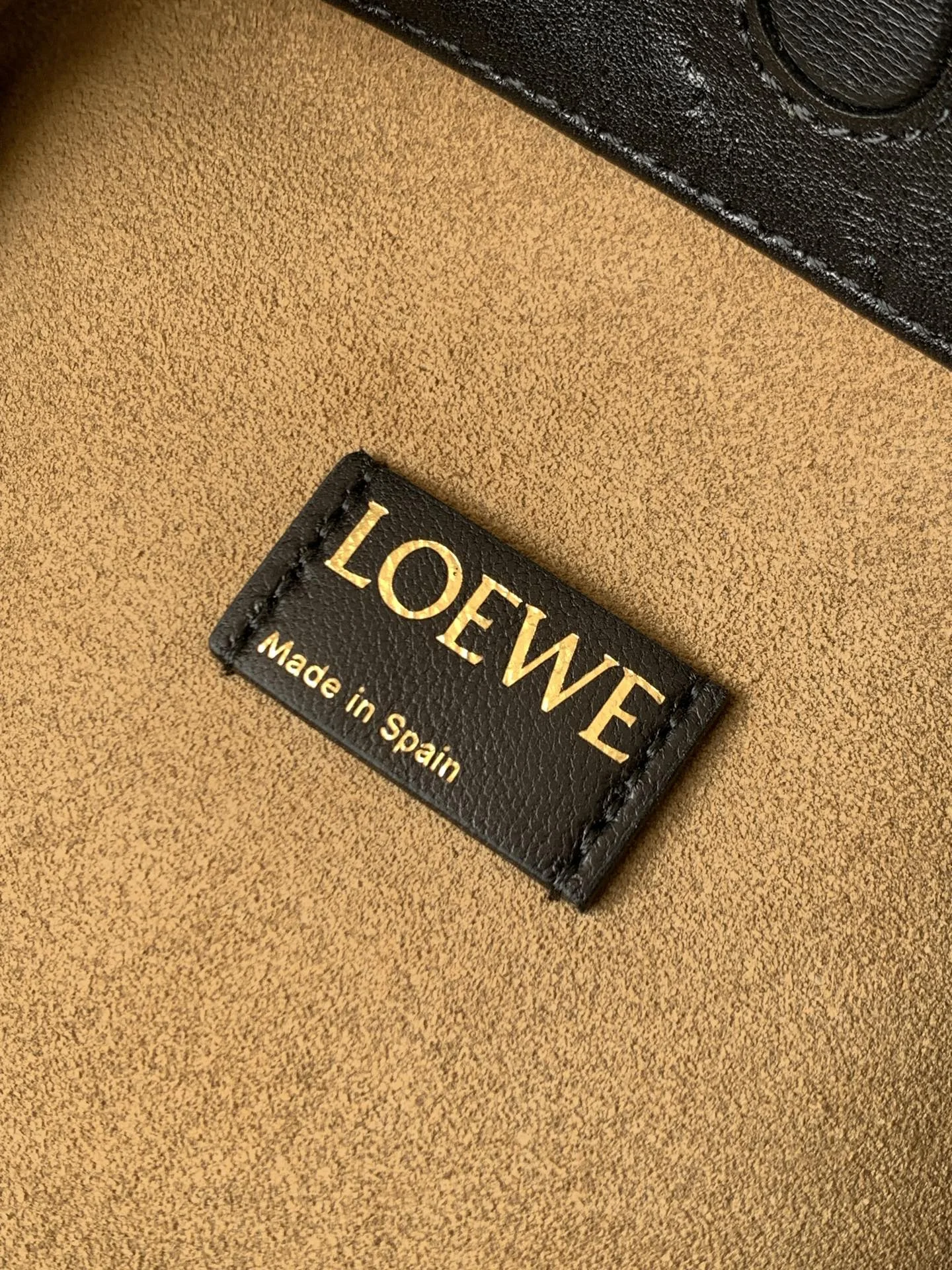 LOEWE Shoulder Bags Deer Leather Black-Gold 30X10.5X20CM G5010060451 - Image 9