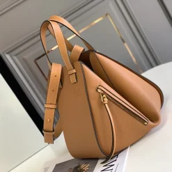 Alternative view of LOEWE Shoulder Bags Grained Calf Leather Tan-Black 29X14X26CM G8010063131