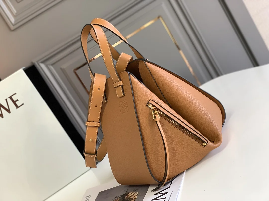 LOEWE Shoulder Bags Grained Calf Leather Tan-Black 29X14X26CM G8010063131 - Image 2