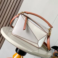 LOEWE Shoulder Bags Grained Calf Leather White-Tan 24X16X10CM F7010060512