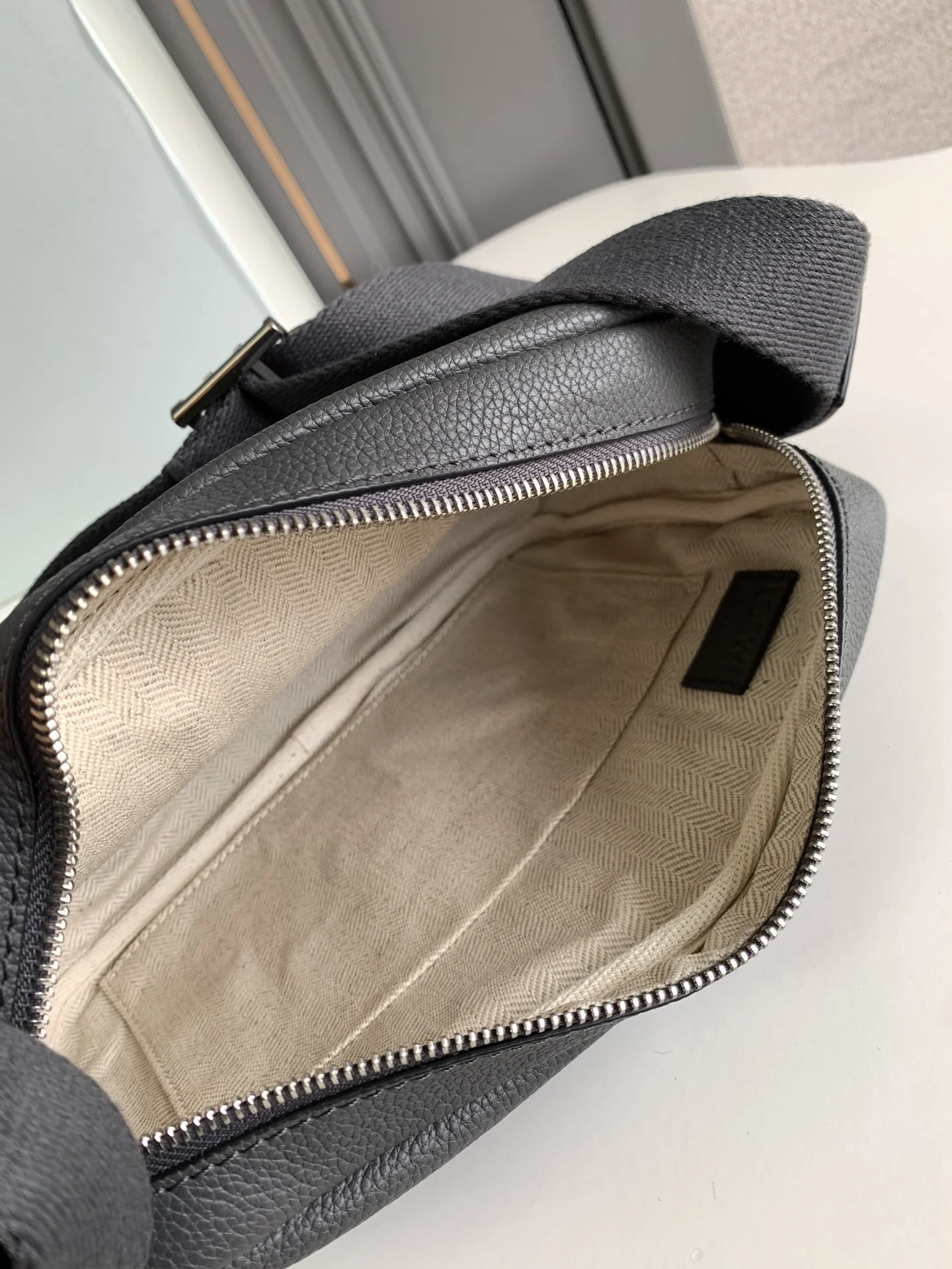 LOEWE Shoulder Bags Gray 24X17.5X11CM F5010063648 - Image 8
