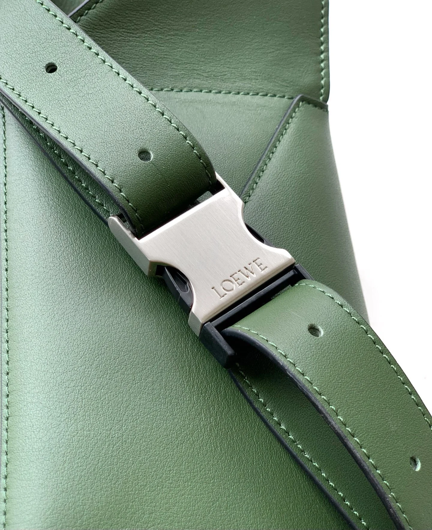LOEWE Shoulder Bags Green 18CMX12CMX7.5CM F1010060542 - Image 7