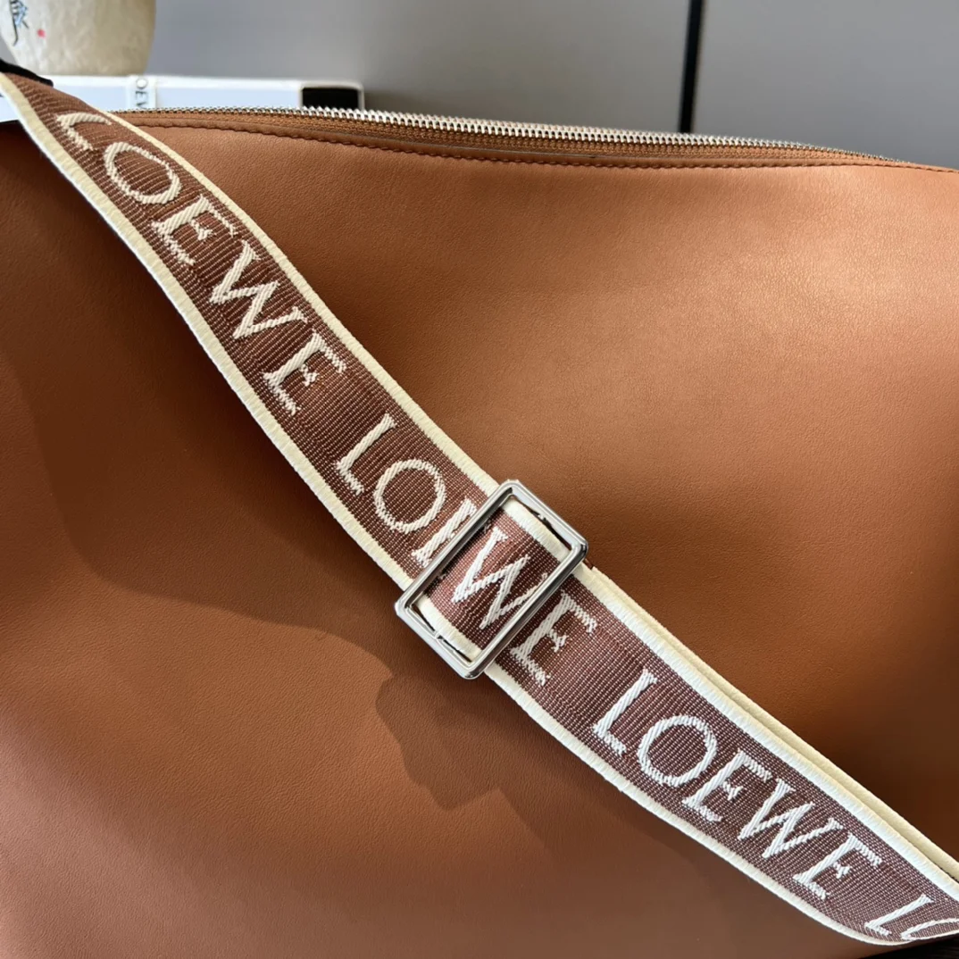 LOEWE Shoulder Bags Leather Jacquard Brown-White 44X30X18CM G0010063492 - Image 7