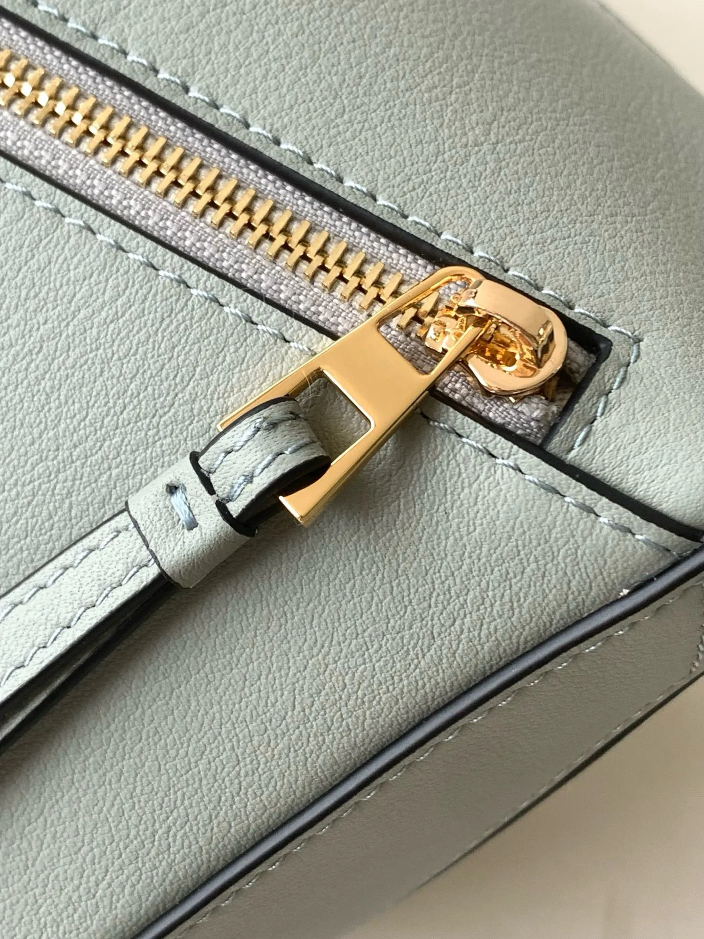 LOEWE Shoulder Bags Mintgreen-Lightblue 24X16X10CM F7010060494 - Image 5