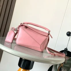 LOEWE Shoulder Bags Pink 18X12.5X7.5CM F7010060571