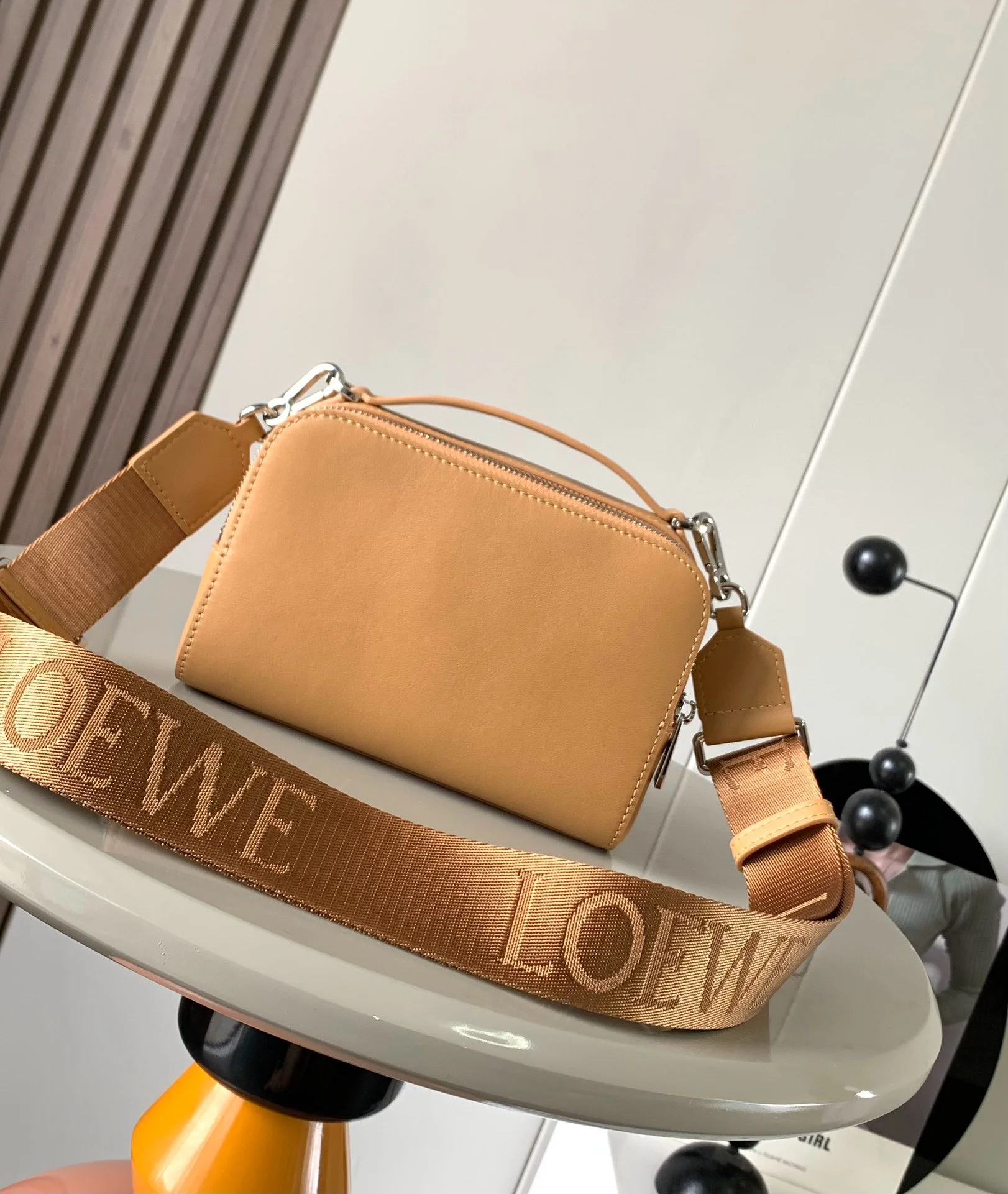 LOEWE Shoulder Bags Tan-Brown 18X13X8.5CM F4010060422 - Image 4