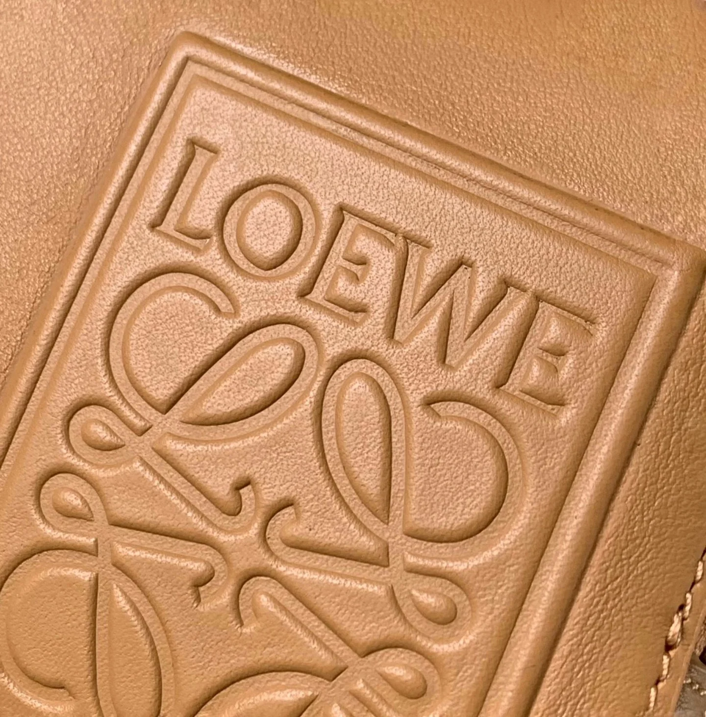 LOEWE Shoulder Bags Tan-Brown 18X13X8.5CM F4010060422 - Image 5