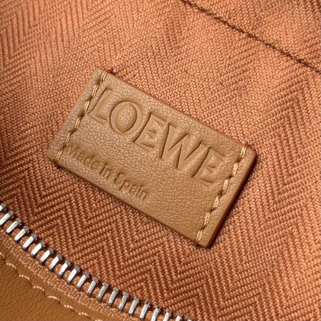 LOEWE Shoulder Bags Tan-Brown 18X13X8.5CM F4010060422 - Image 9