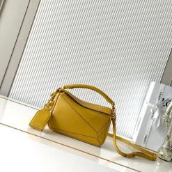 LOEWE Shoulder Bags Yellow 18X12.5X7.5CM F7010060567