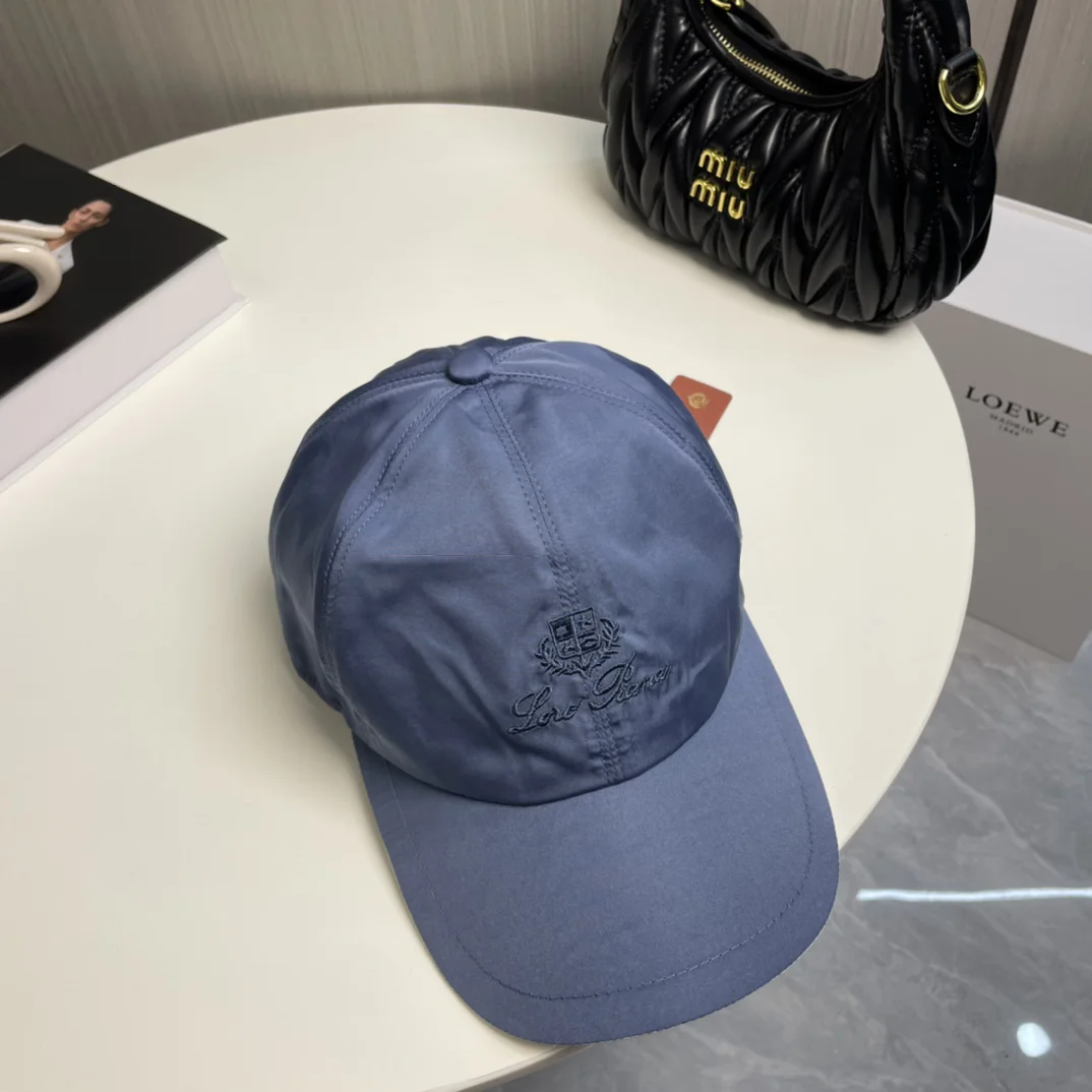 LORO PIANA Caps Wool Blue One Size D810073147 - Image 5