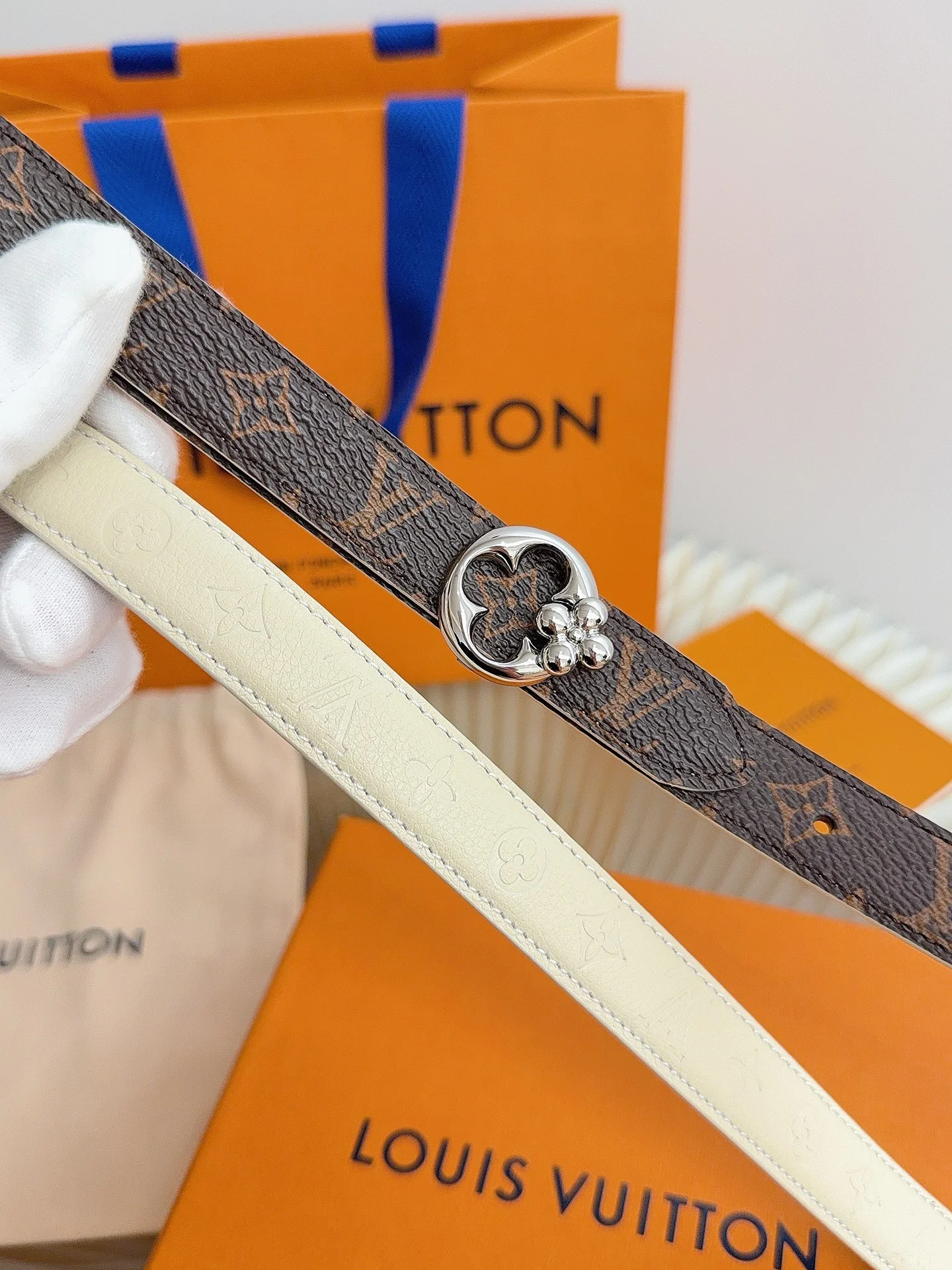 LV Belts Cream-Silver 2.0cm Width A6010050320 - Image 8