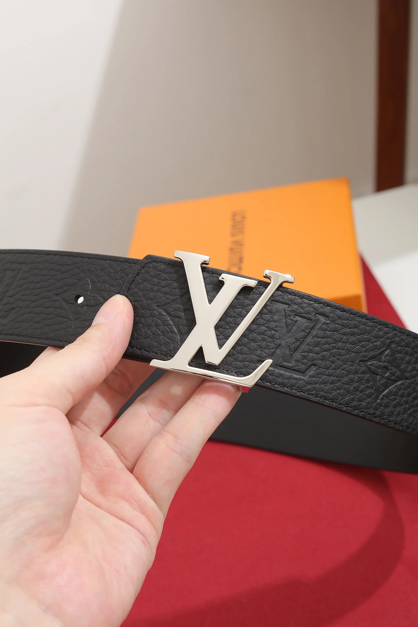 LV Belts Leather Black-Silver B2010050140 - Image 5