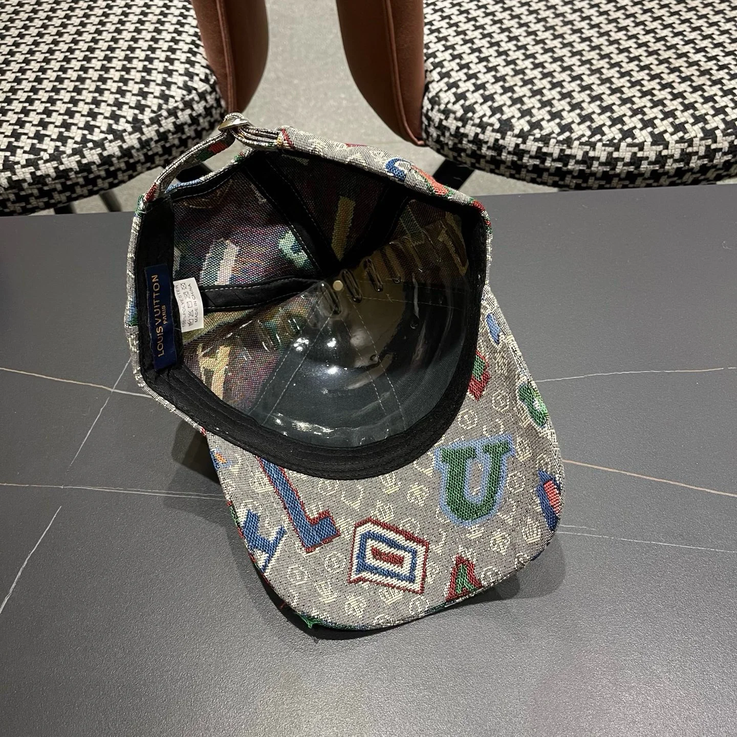 LV Caps Gray-Multi F010072781 - Image 2