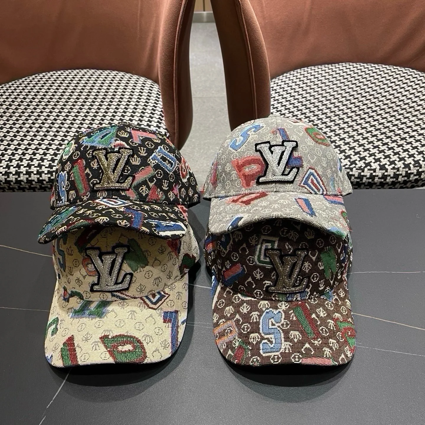LV Caps Gray-Multi F010072781 - Image 4