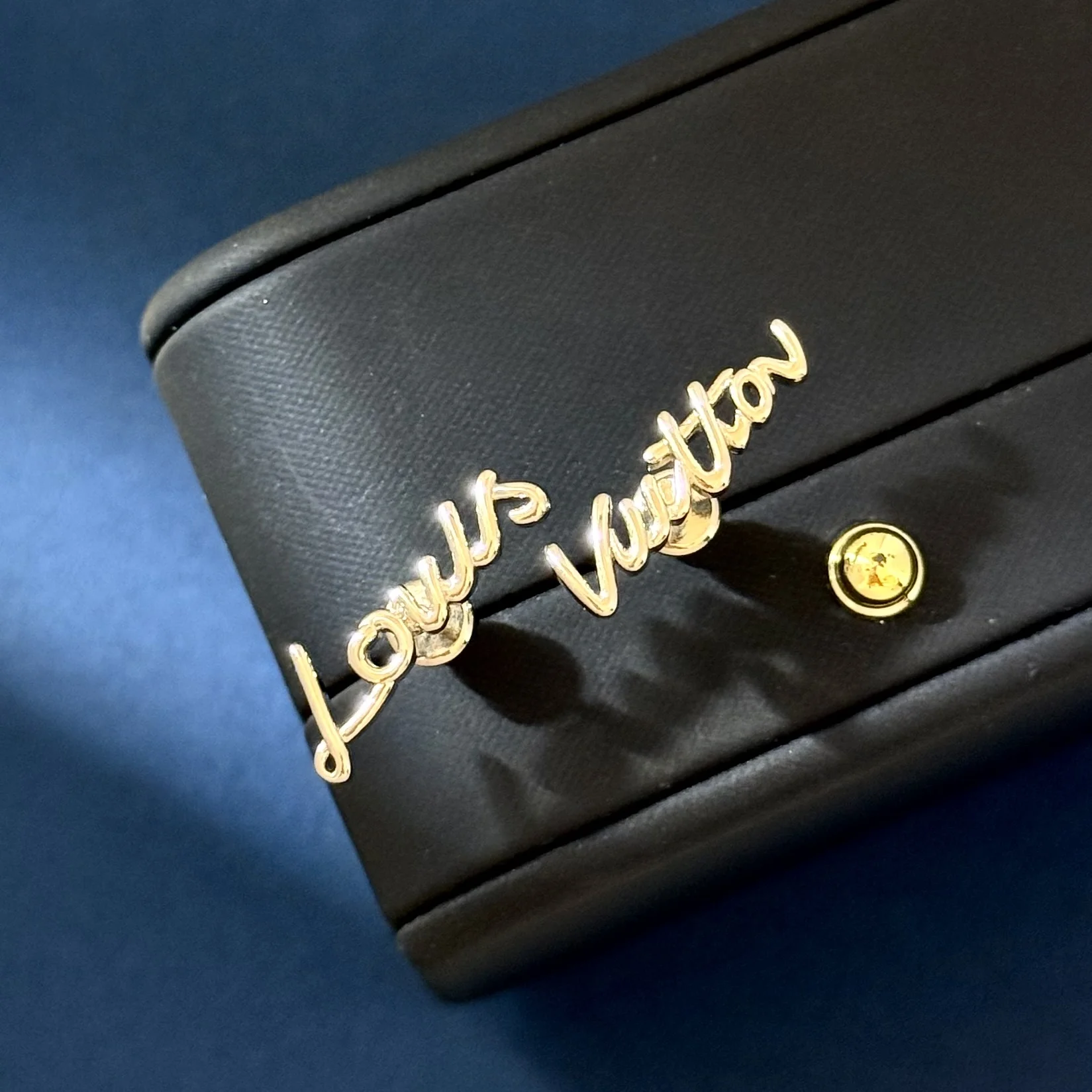 LV Earrings E510050114 - Image 3