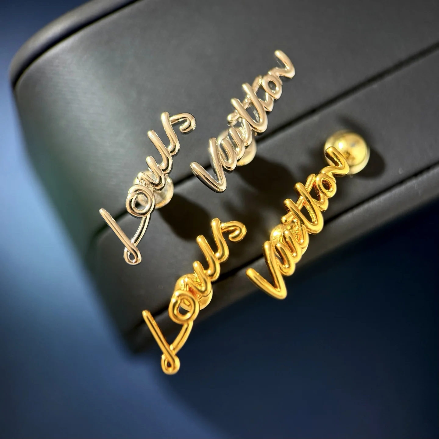 LV Earrings E510050114 - Image 6