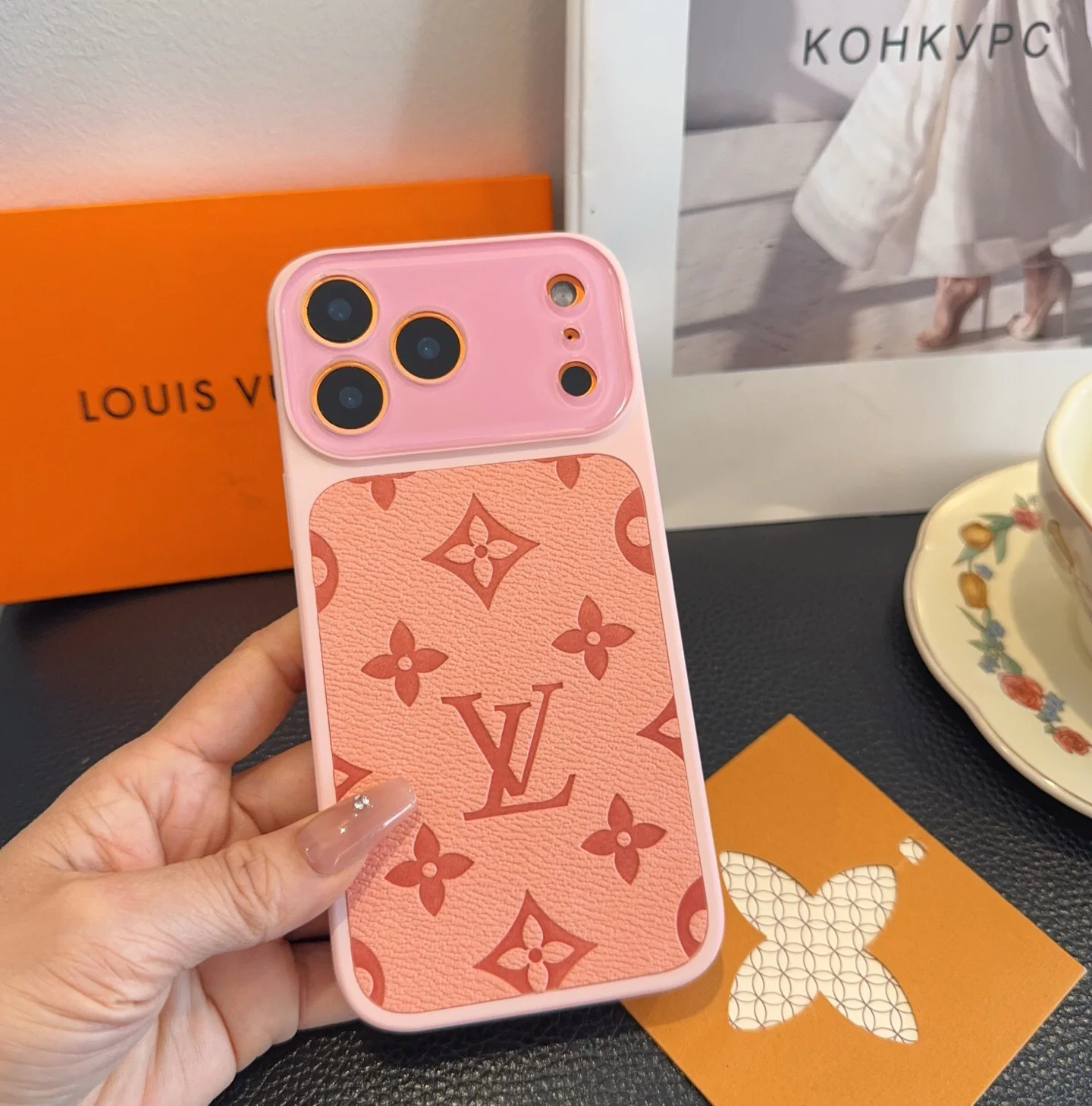 LV Phone Cases Pink-Red E010073577 - Image 6