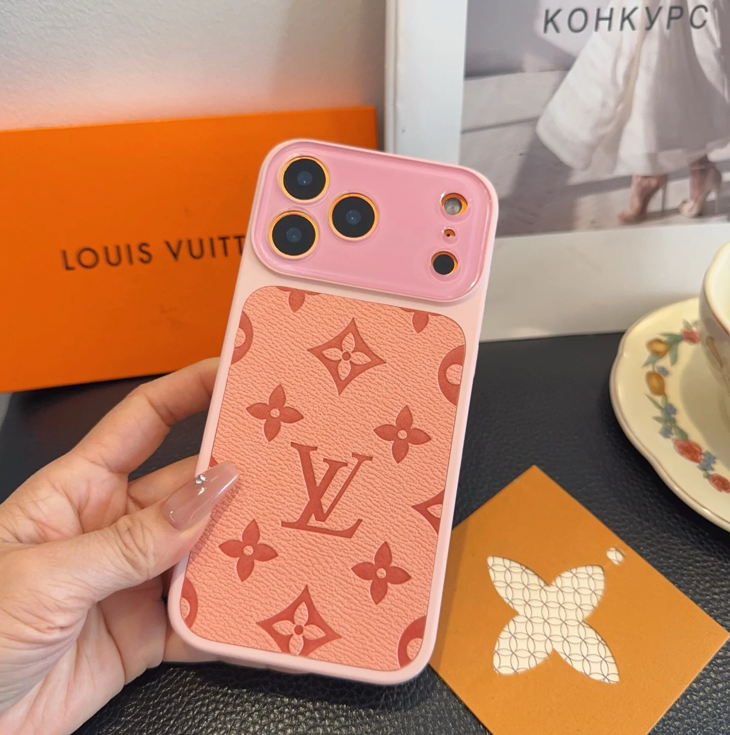 LV Phone Cases Pink-Red E010073577 - Image 7
