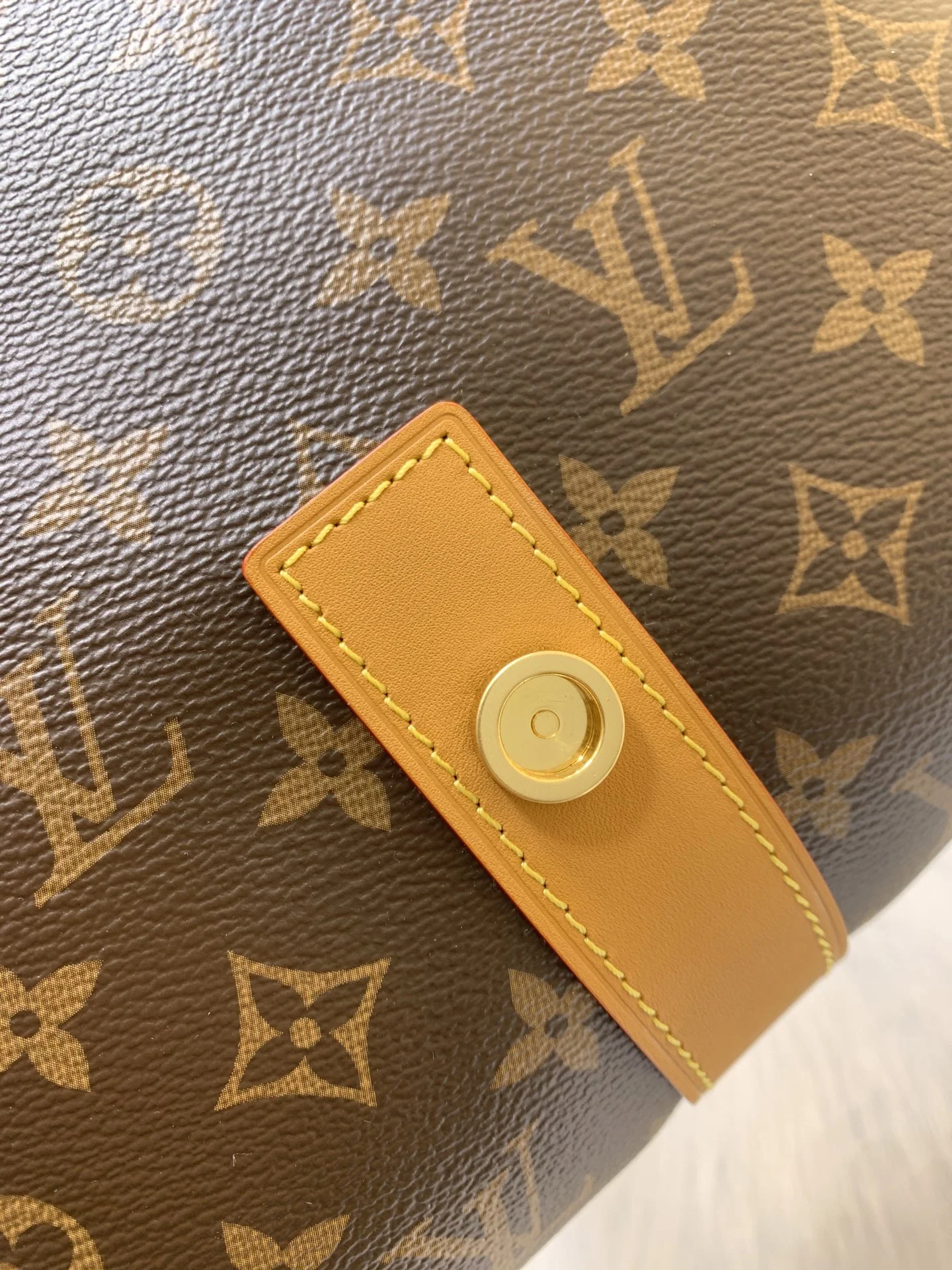 LV Shoulder Bags Brown-Tan 34.5X26X13CM F2010063153 - Image 12
