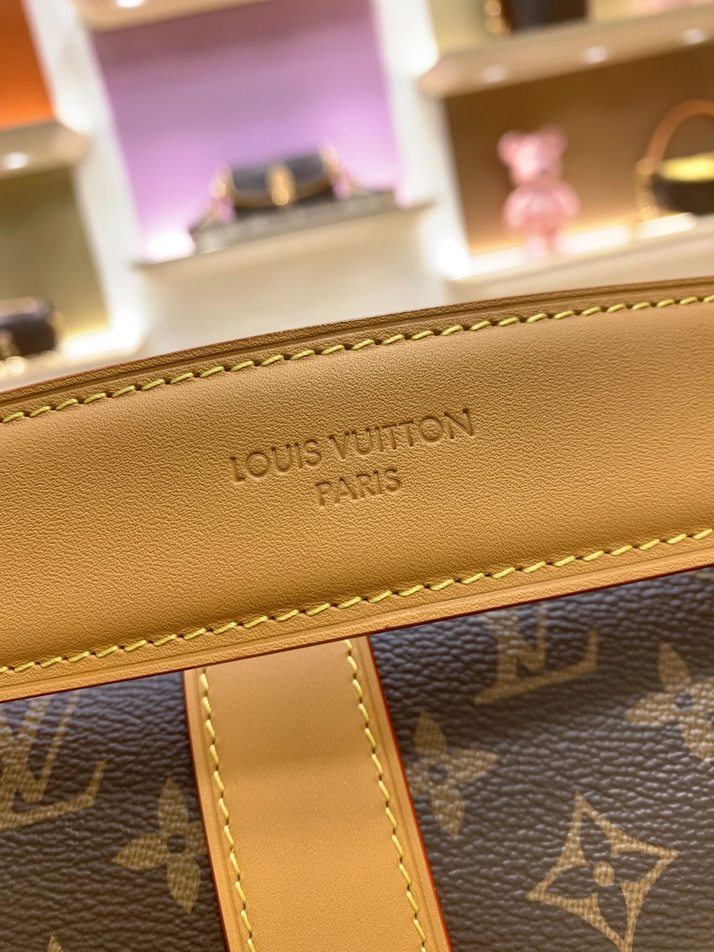 LV Shoulder Bags Brown-Tan 34.5X26X13CM F2010063153 - Image 2