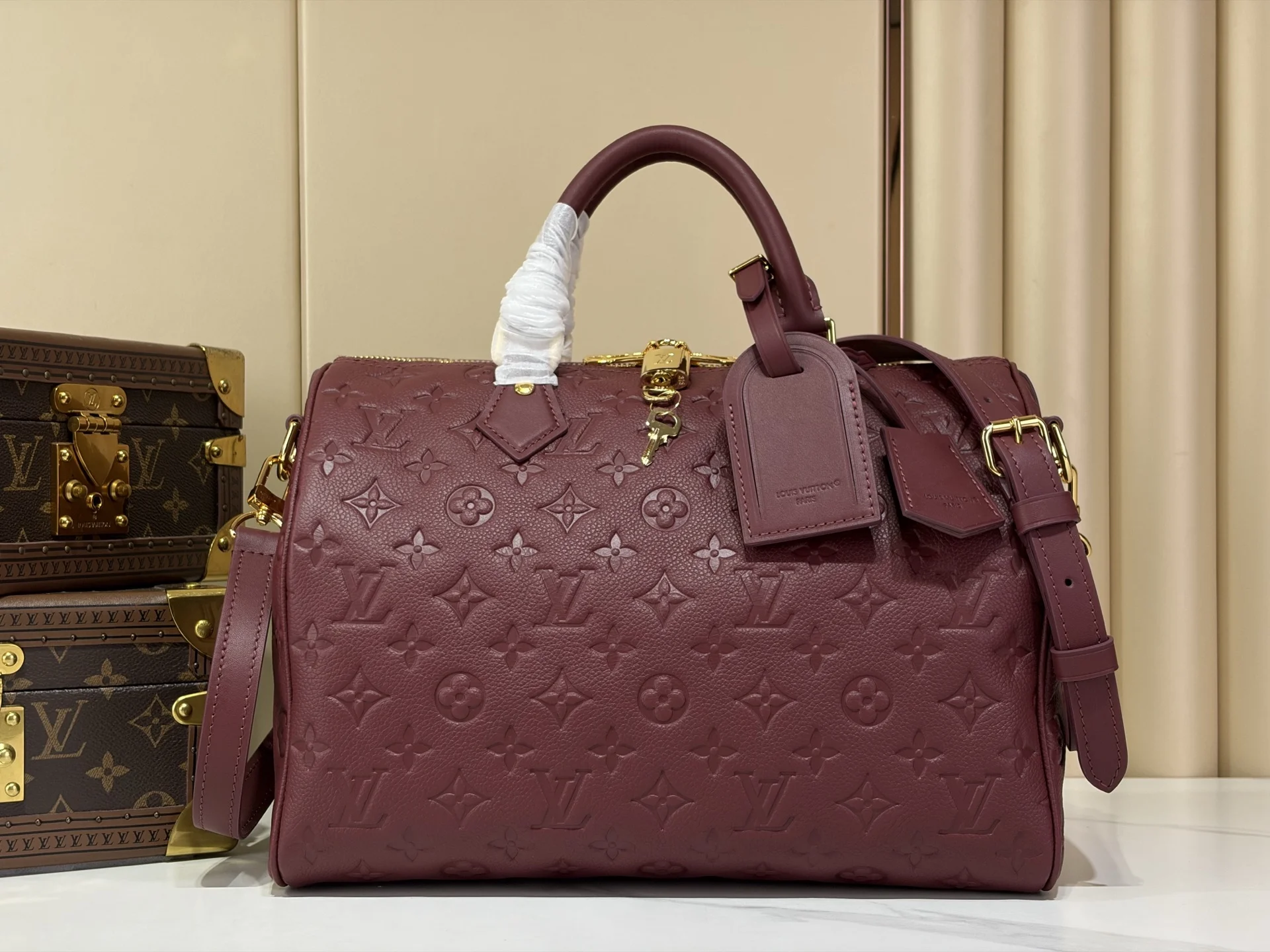 LV Shoulder Bags Burgundy-Gold 21X17X30CM G8010062318