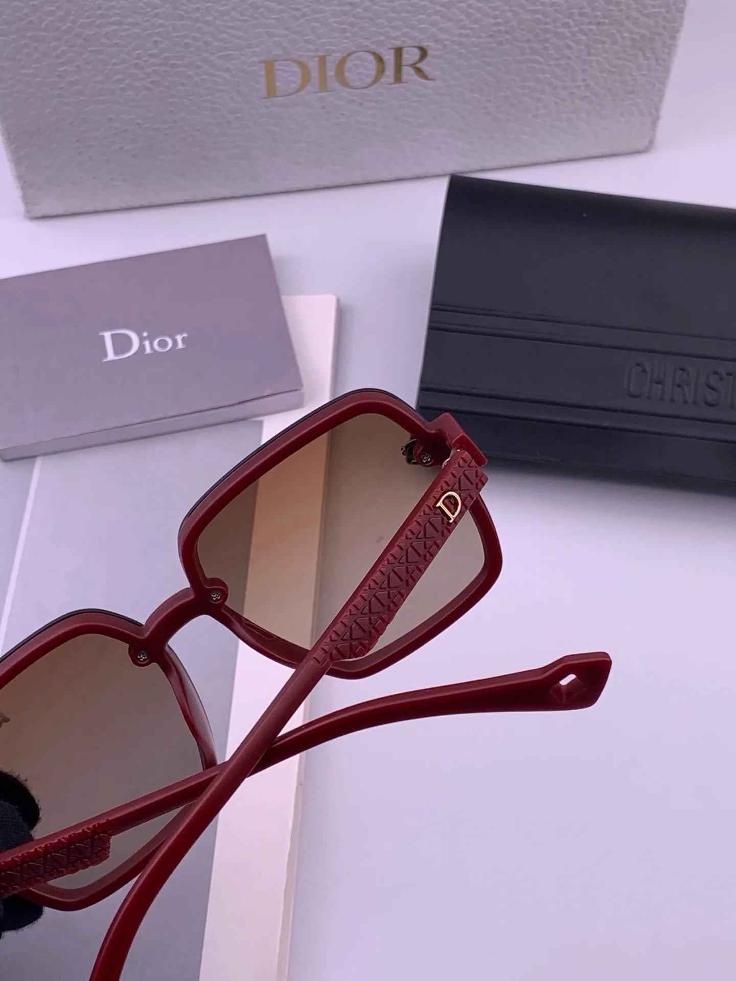 LV Sunglasses F010071880 - Image 7