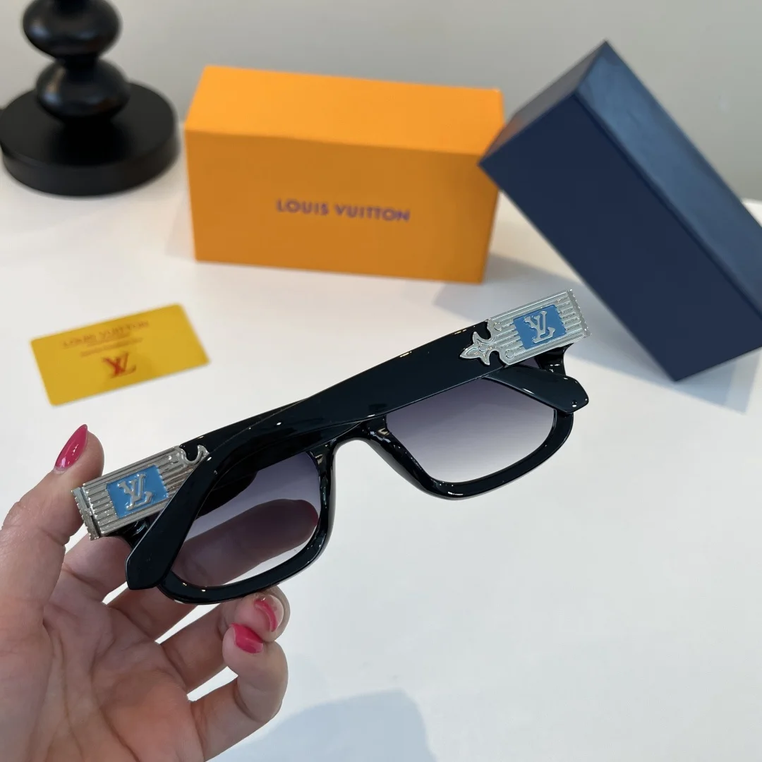 LV Sunglasses G510073426 - Image 2