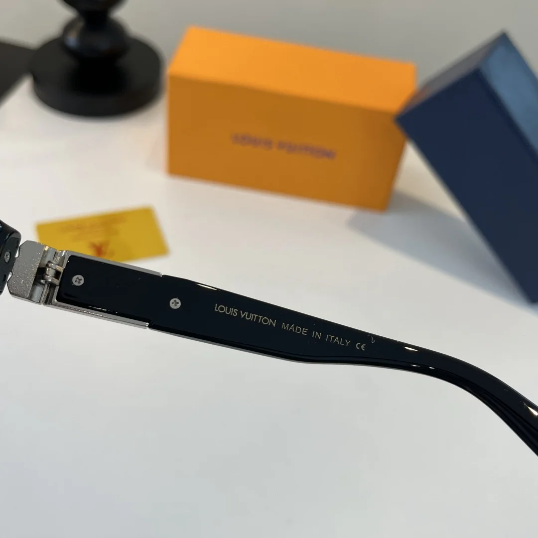LV Sunglasses G510073426 - Image 4