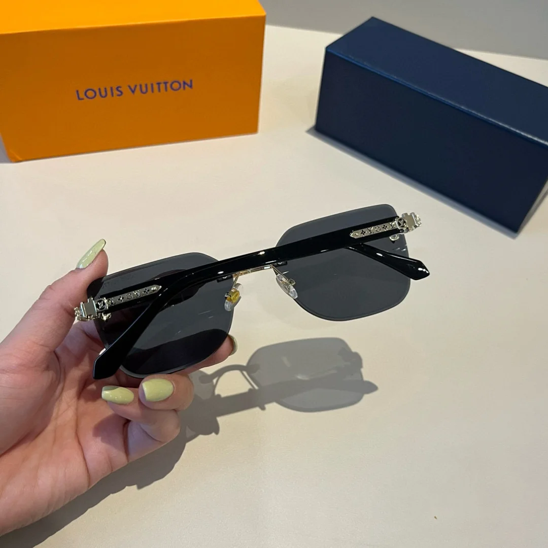 LV Sunglasses H010072322 - Image 8