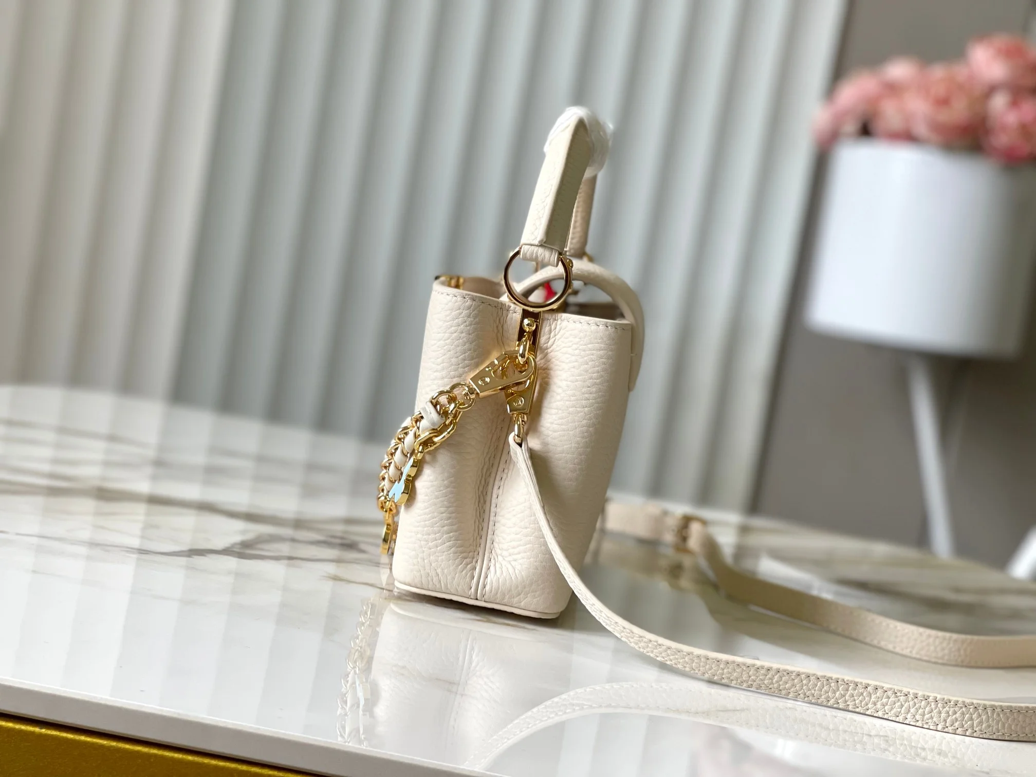 LV Top Handle Bags Taurillon Leather Cream-Gold 21X14X8CM A15010063286 - Image 2