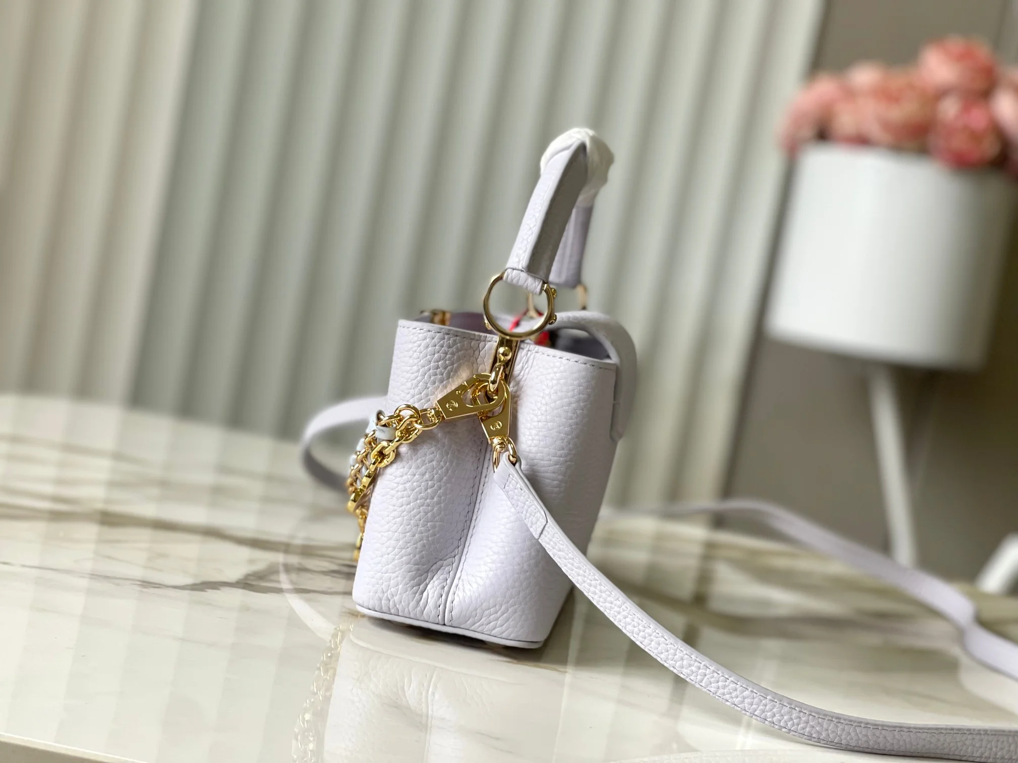 LV Top Handle Bags Taurillon Leather White-Gold 22X12X8CM A15010063239 - Image 2