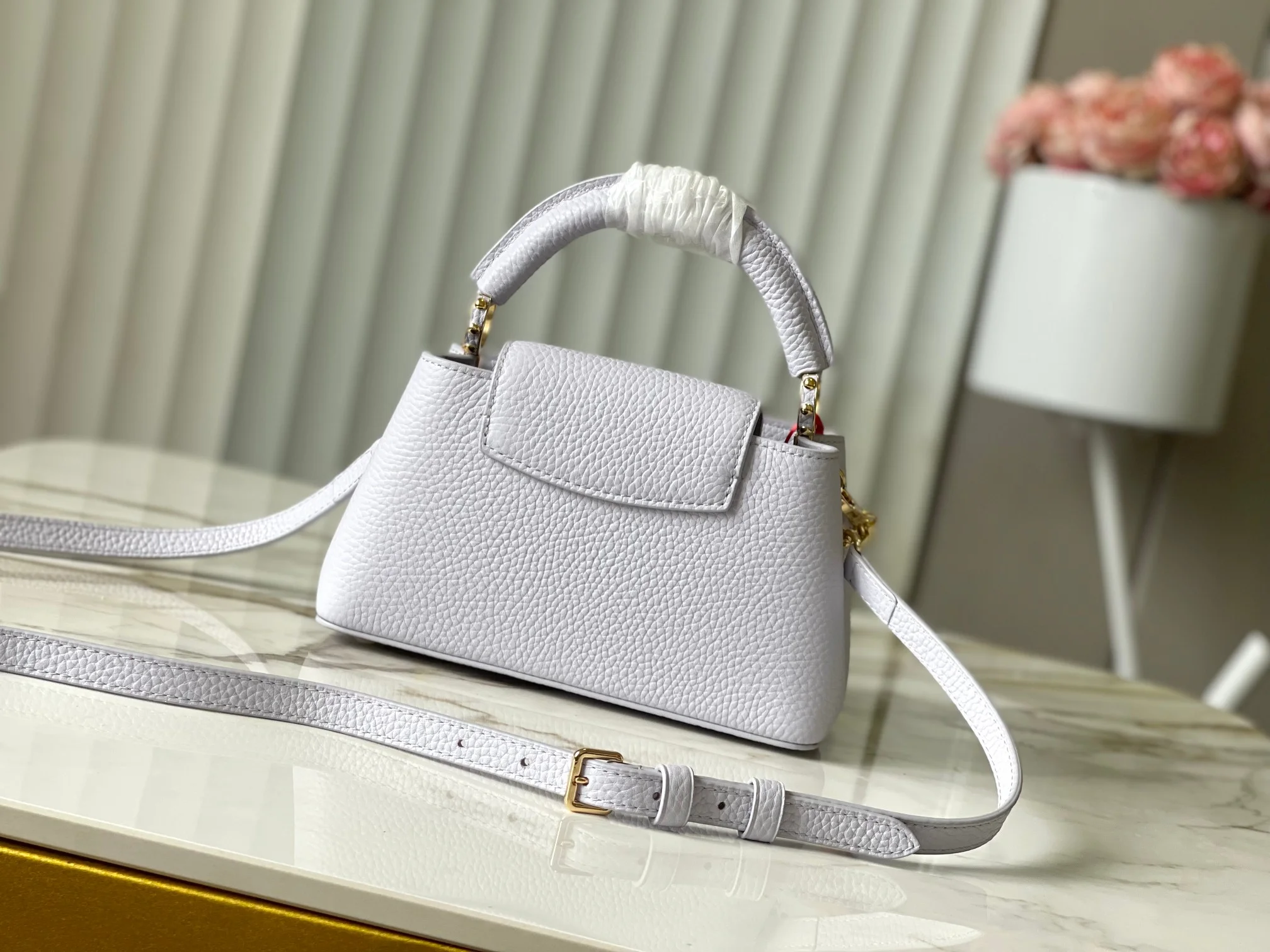 LV Top Handle Bags Taurillon Leather White-Gold 22X12X8CM A15010063239 - Image 3