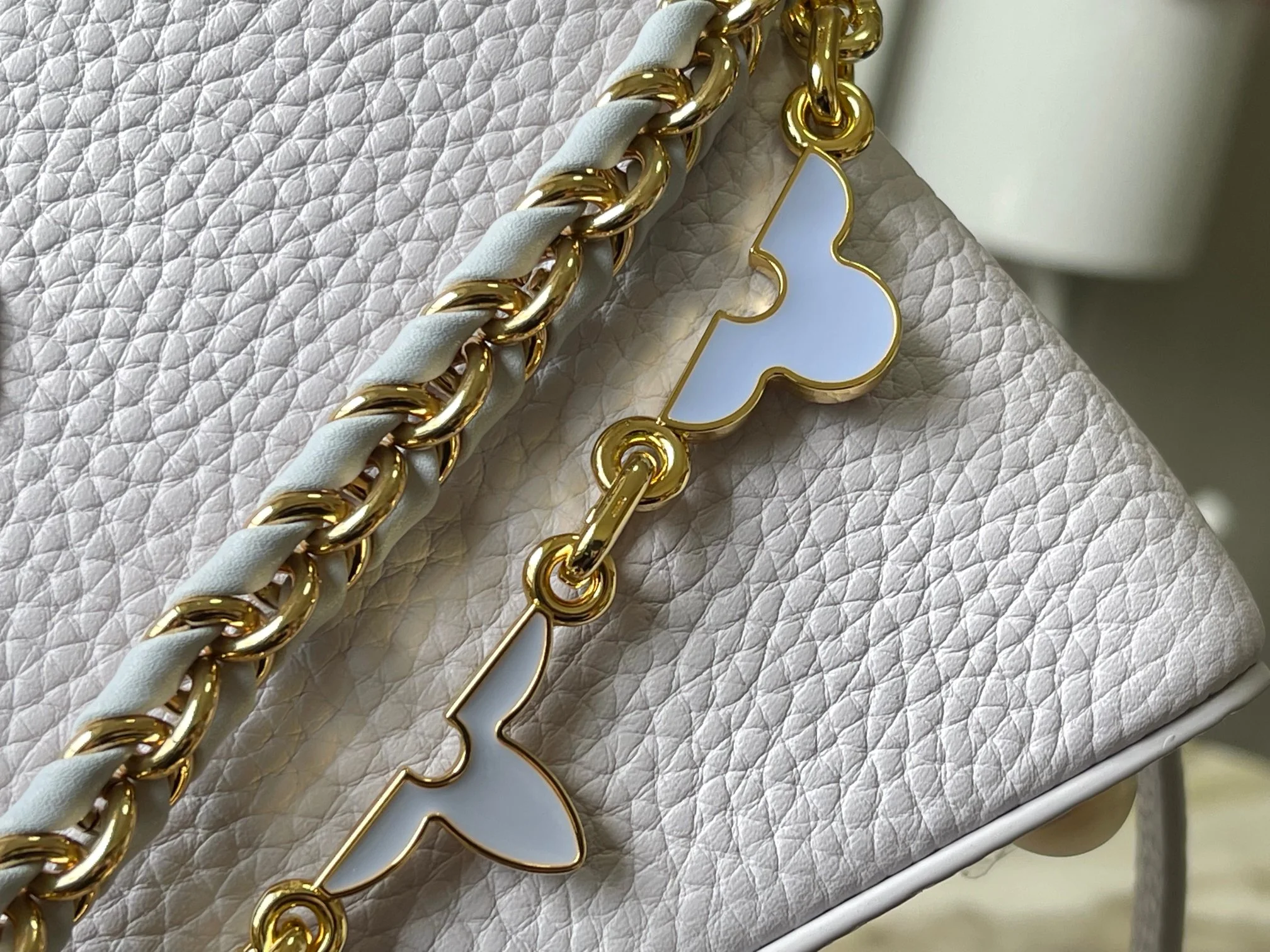 LV Top Handle Bags Taurillon Leather White-Gold 22X12X8CM A15010063239 - Image 6