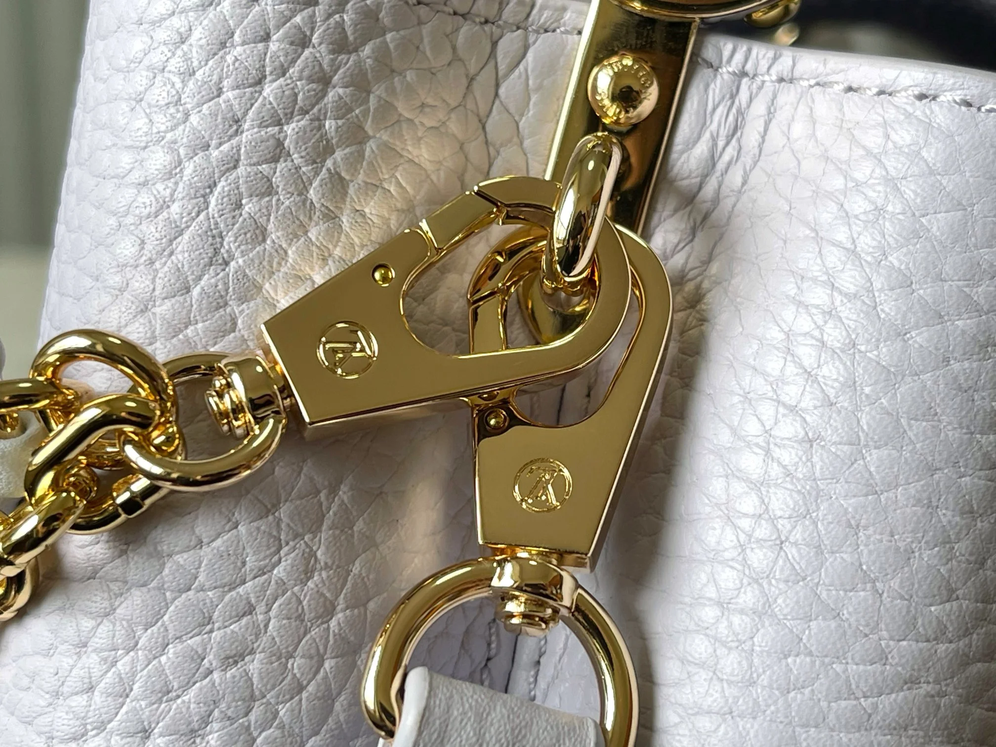 LV Top Handle Bags Taurillon Leather White-Gold 22X12X8CM A15010063239 - Image 7