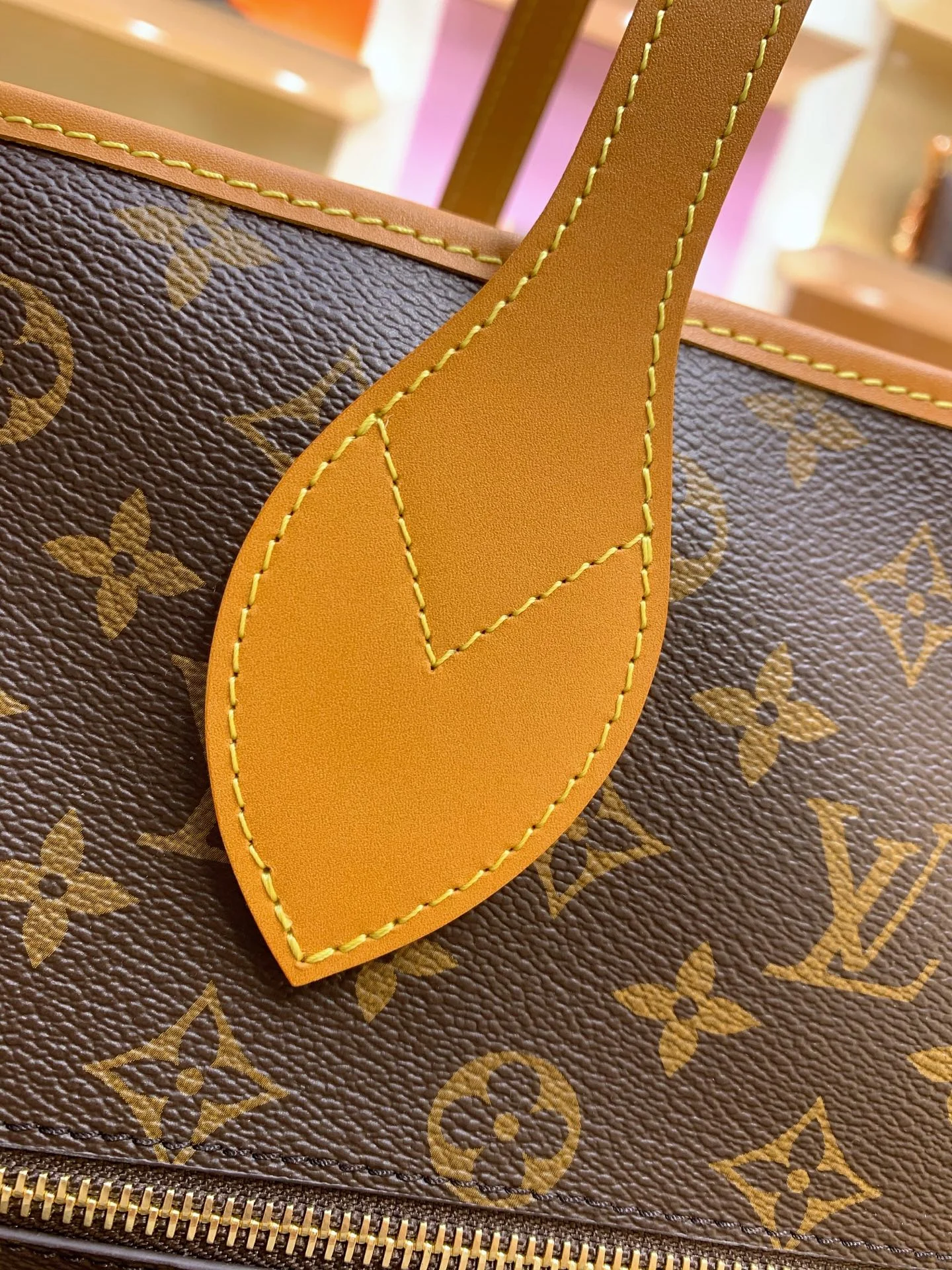 LV Totes Bags Brown-Tan 38X60X28CM F2010063146 - Image 9
