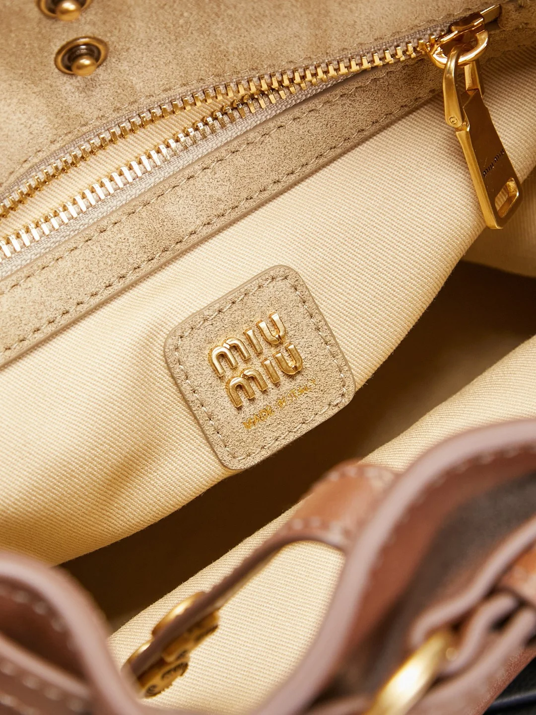 MIU MIU Backpacks Bags Brown-Gold 28X26X13CM H8010061019 - Image 7