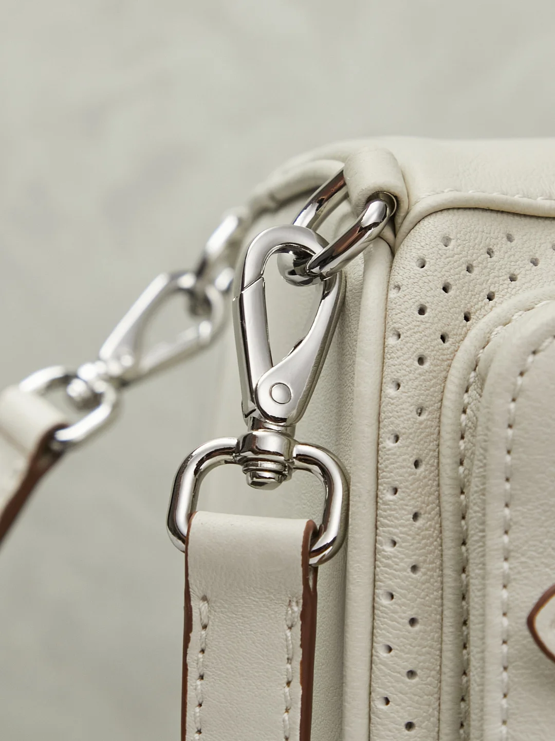 MIU MIU Backpacks Bags White-Brown 22X18X11.5CM I5010061056 - Image 8